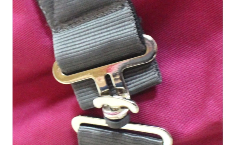 insulated-winterhorseblanket-for-equestrians