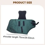 Winter horse blanket in green with adjustable straps and size details displayed