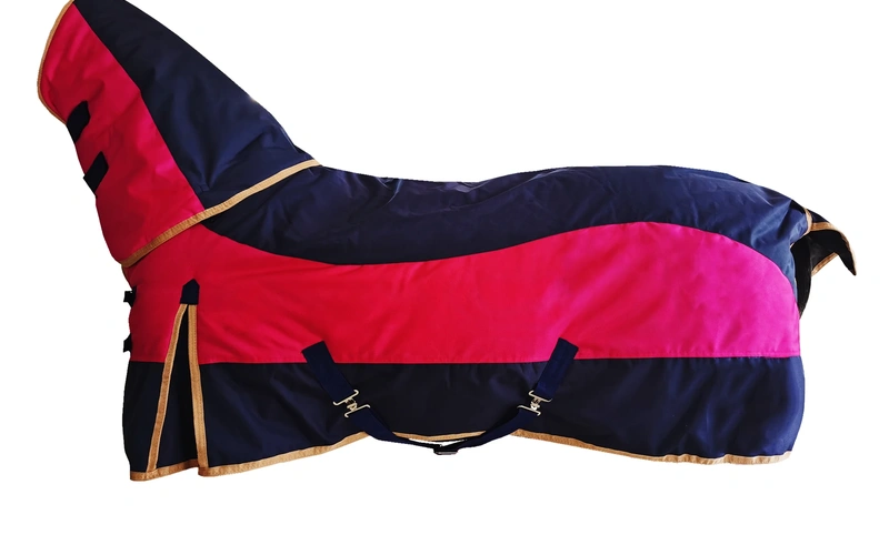 premium-winterhorseblanket-with-removable-neck