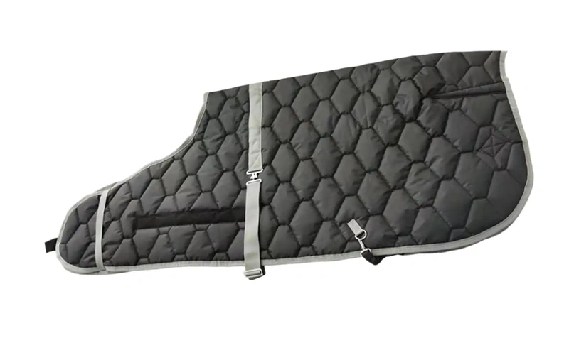 waterproof-winterhorseblanket-with-leg-straps